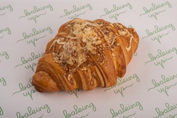 [sk-0033] Four cheese croissant